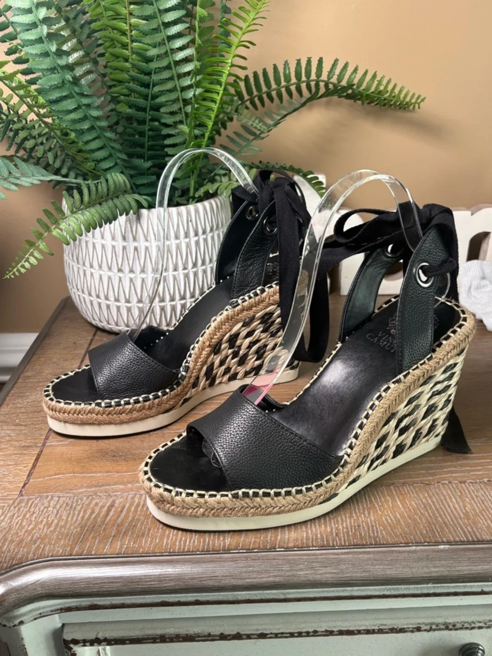 Vince Camuto vince camuto